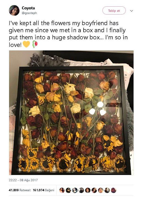 16. "Erkek arkadaşımın bugüne dek bana aldığı çiçekleri sakladım ve sonunda böyle bir çerçeve yaptım."