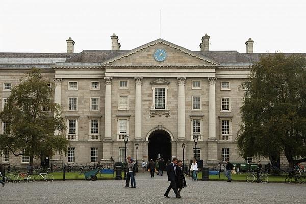 23. Trinity College binası da üniversitenin göz bebeği desek yeridir.