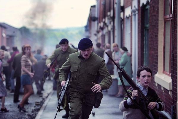 10. İngiltere'de terör örgütü olarak kabul edilen ve keskin nişancılarıyla tanınan IRA'nın açılımı nedir?