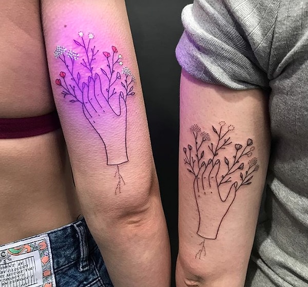 5. Темы для своих работ Оуа черпает, вдохновляясь красотой космоса и природы.