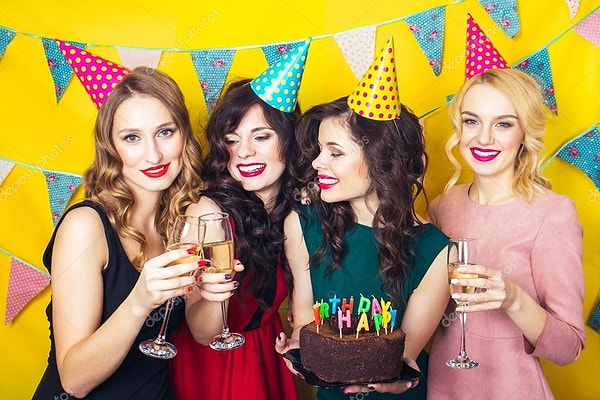 4. Если человеку исполнилось 33 года в 2015 году, какого он года рождения?