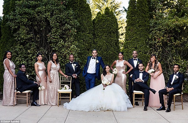 5. Его отцу удалось избежать убийства, потому что на тот момент он учился за границей. Впоследствии семья осела в Швейцарии.