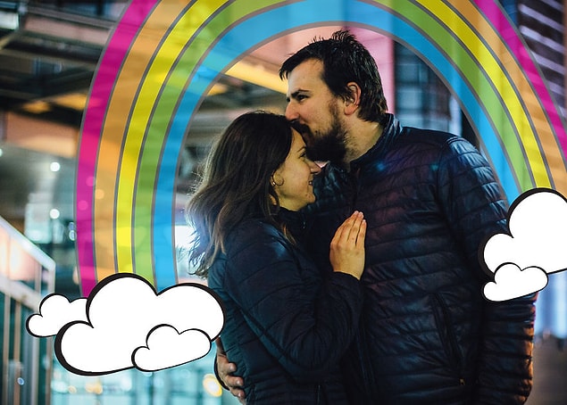 14. Milos ve Pepica işaret diliyle birbirlerine olan sevgilerini gösteriyor.