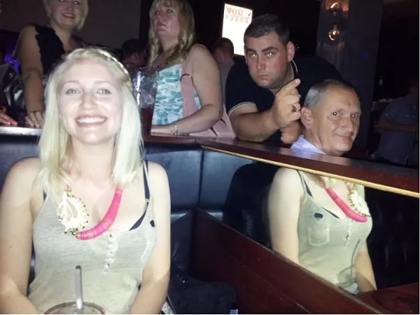 3. Мужчина нарядился в женскую одежду?