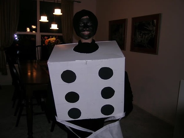 11. Игральный кубик 😂