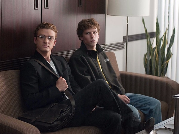 11. 2010 г.: Социальная сеть