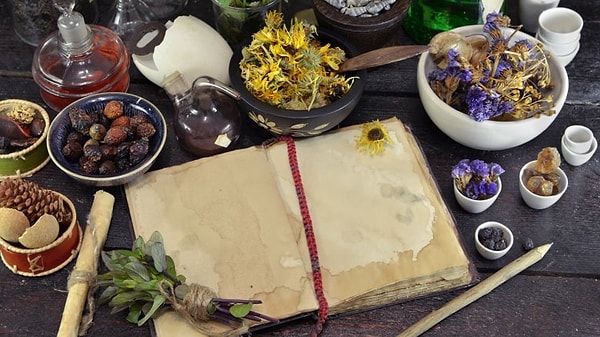 6. Люди думали, что возможно обнаружить эликсир бессмертия