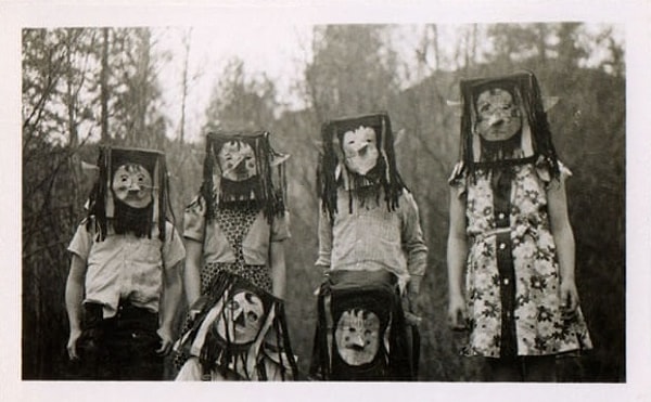 3. Видимо родители этих детей испугались и убежали