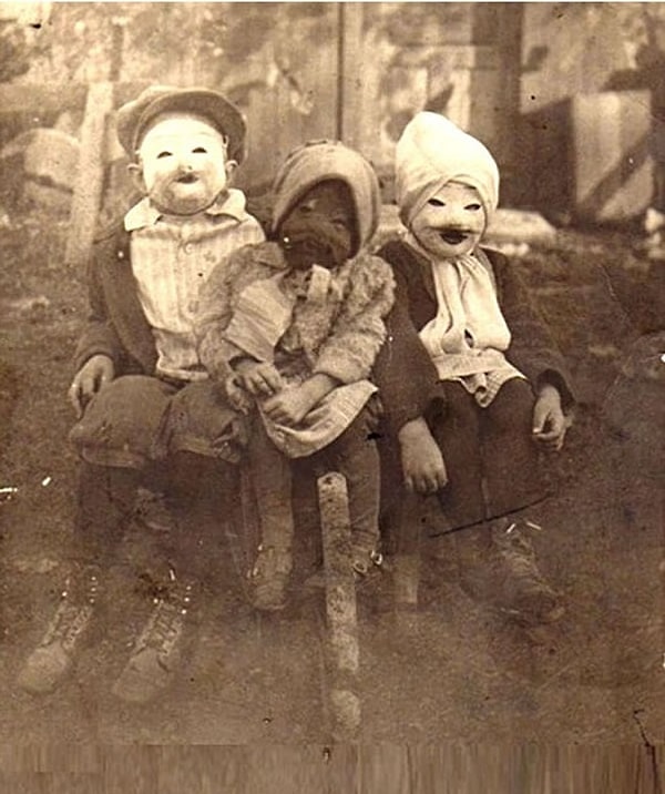 19. Ой, какие милые. Кто-нибудь, принесите водички!