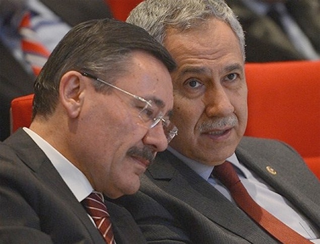 Arınç'ın Gökçek hakkında 'Ankara'yı paralel yapıya parsel parsel sattı' tepkisi.