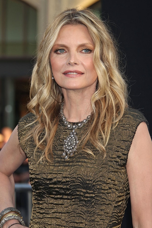 12. Мишель Пфайффер: «Я похожа на утку из-за формы губ и вздернутого носа».