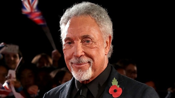 10. Том Джонс