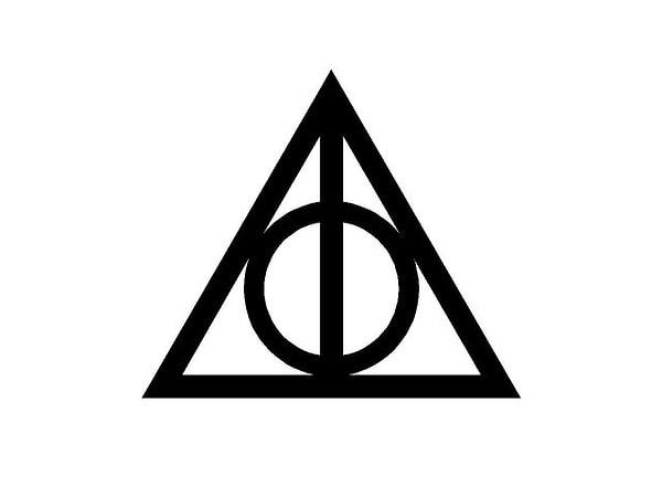 15. Какая из этих семей первой владела всеми тремя Дарами Смерти?