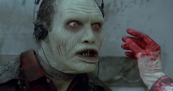 9. День мертвецов (1985)