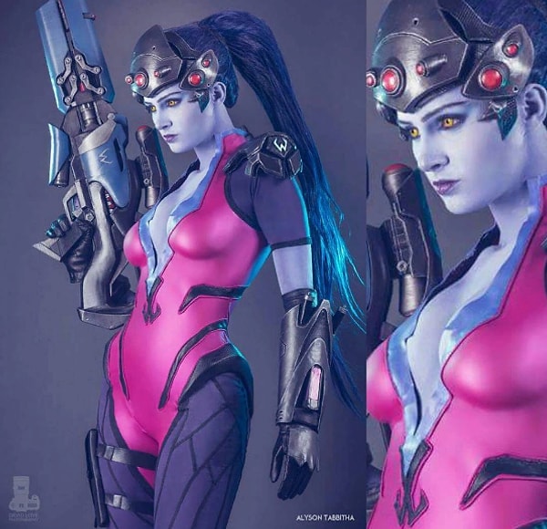 10. Роковая вдова из игры Overwatch