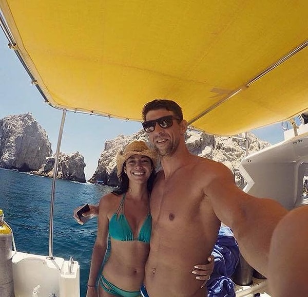 3. Длина расставленных в стороны рук мужчины равна его росту.