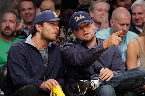 10. «Братьям необязательно постоянно говорить о чем-то. Они могут просто находиться в одной комнате рядом друг с другом и чувствовать себя абсолютно комфортно».