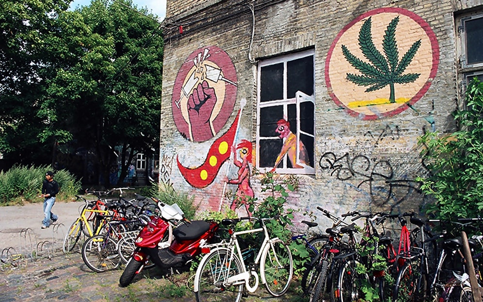 Danimarka'nın Merkezinde, Ülke ve Avrupa Birliği Sınırlarını Tanımayan Özerk Bölge: Christiania