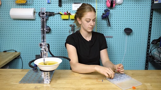 Kendine Çorba Servis Eden Robot Yapan Çılgın Mucit