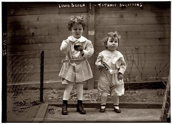 16. Titanic'ten sağ kurtulan iki kardeş. Louis ve Lola.