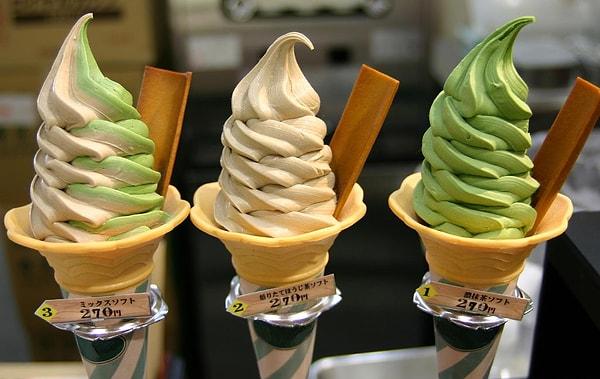 10. Japon dondurmaları kaktüs, ahtapot, tavuk kanadı, yengeç ve çiğ at eti olmak üzeri birçok çeşitteki farklı tada sahiptir.