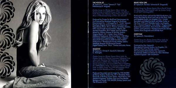 7. А вы тоже прикладывали непомерные усилия, чтобы найти альбомы исполнителей с текстами песен? Ведь просто "пойти" в Google и найти желаемое - было чем-то из ряда фантастики!