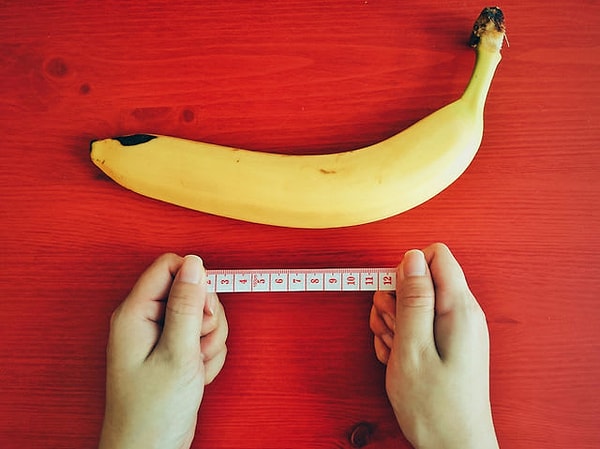 1. Начнем наш шаловливый тест. Ответьте, какова длина среднестатистического эрегированного пениса?