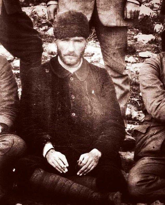 1. Mustafa Kemal, Libya cephesinde İtalyanlar'a karşı...