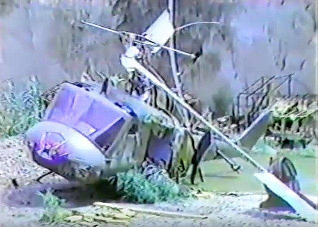 1. 'Twilight Zone: The Movie'nin setinde Vic Morrow ve iki çocuk aktör, üzerilerine düşen helikopterin altında kalınca hayatını kaybetti.