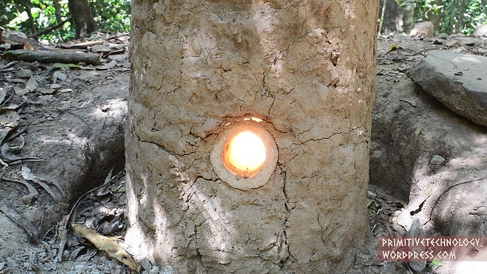 Doğada Tek Başına Yaşamanın Şifrelerini Çözen Adamdan Fırın Yapımı