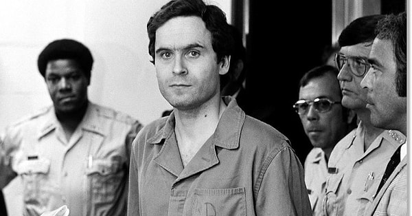 5. Тед Банди - американский серийный убийца и насильник