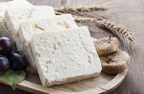 Fiyat artışlarından son olarak nasibini alan ise peynir oldu. Üç ay içerisinde peynir yaklaşık yüzde 25 zamlandı.