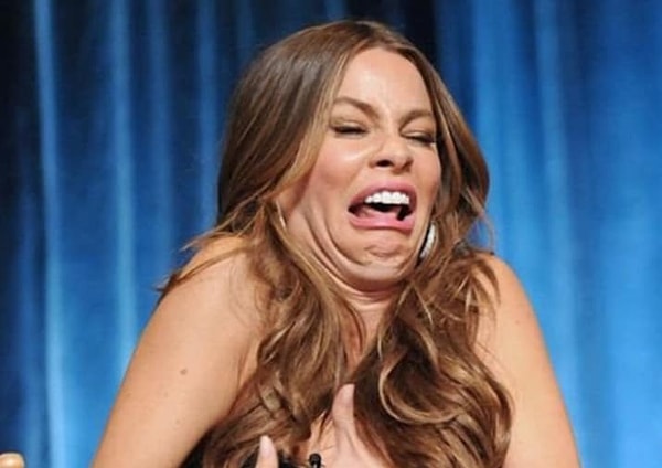 5. Когда мокрая шторка в ванной касается вашего тела после душа