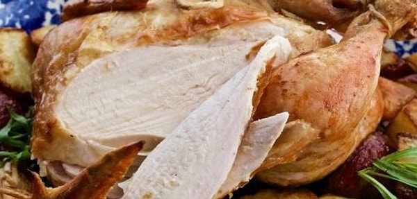 3. Жареная курочка с грибами и винным соусом