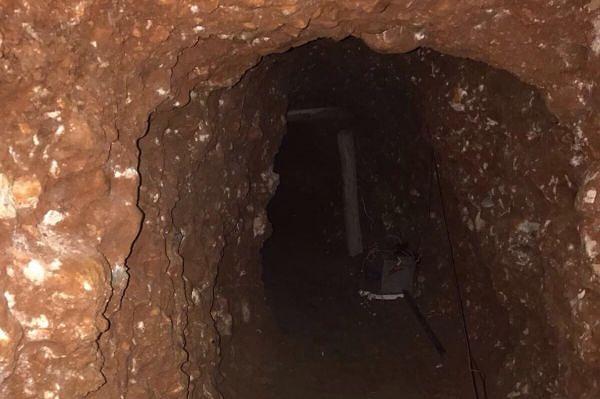 Bir yıldır devam eden kazıda tünellerin açıldığı da bir diğer iddia…