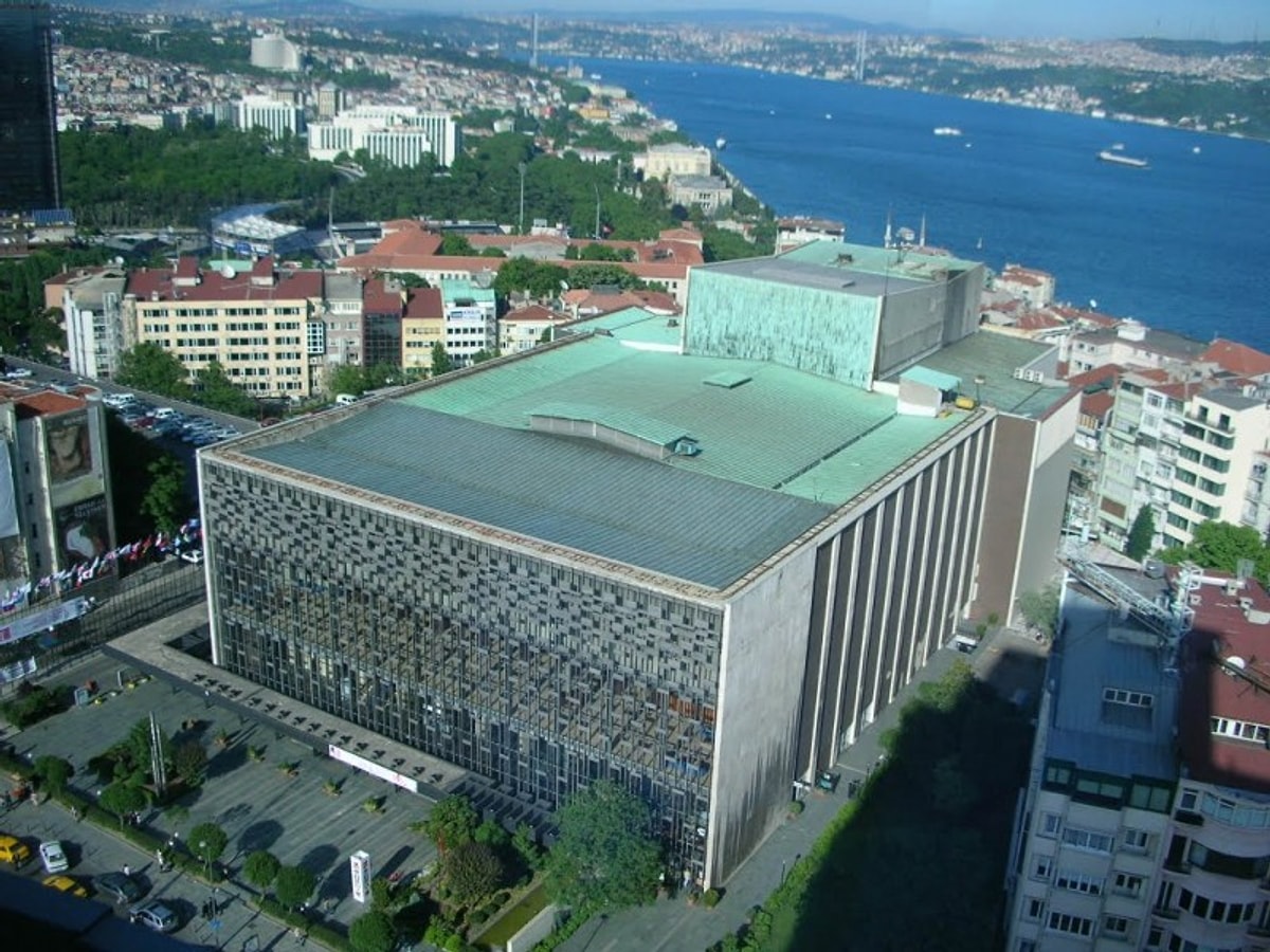 Памятник ататюрку в анкаре. Ататюрк центр. Культурный центр ататюрка. Опера центр ататюрка. Центр ататюрка.