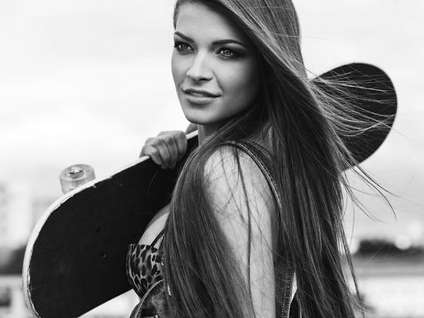 Девчонка-сорванец!