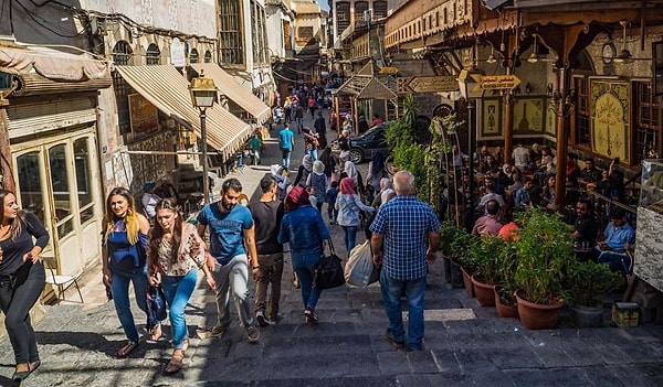 19. Оживленные улицы