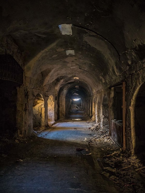 31. Разрушенный базар в Алеппо