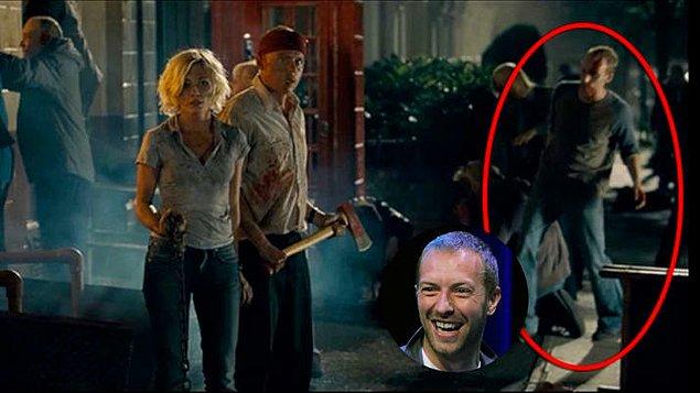 10. Coldplay'in Chris Martin'i 'Zombilerin Şafağı' filminde zombiyi canlandırdı.