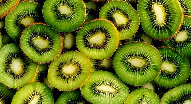15. Kivi ile vücudunuza bu kış vitamini depolayın.