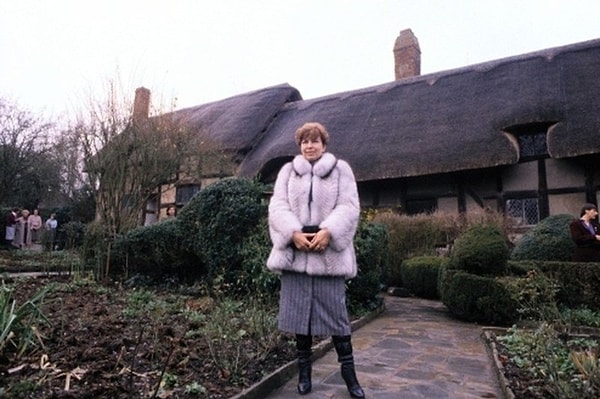 "Коммунистическая леди с парижским шиком" - так прозвали её зарубежные таблоиды.