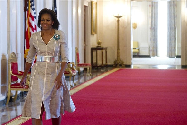 1. Первая леди должна выбрать дизайнера интерьеров 👌