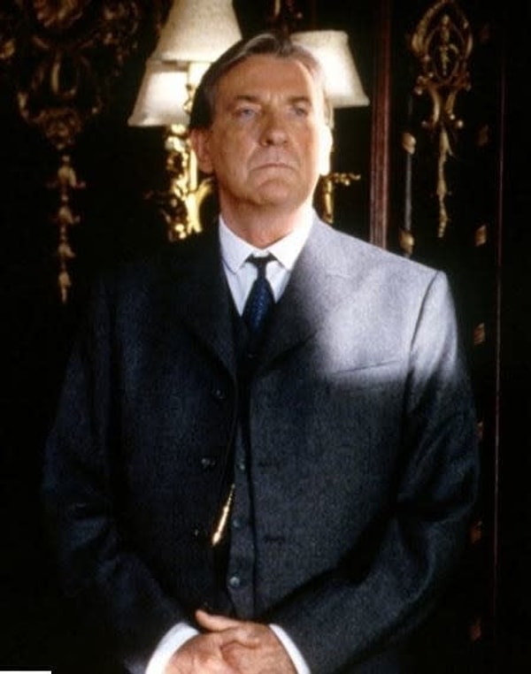 8. Изначально роль Фредди Крюгера в ужастике "Кошмар на улице Вязов" должен был играть британский актёр Дэвид Уорнер.