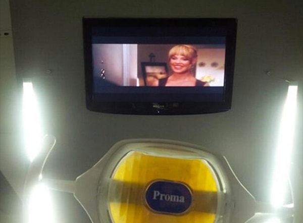 8. В кабинете стоматолога телевизор размещают прямо на потолке...