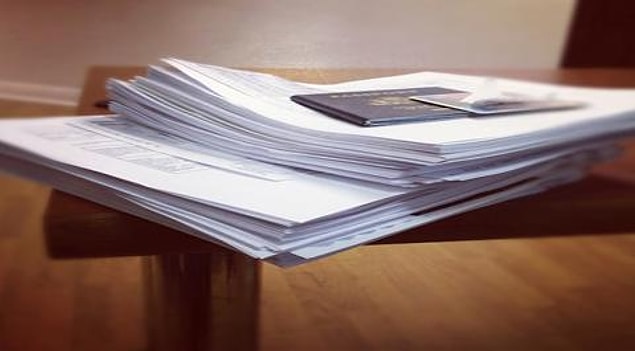 📌 Kültürel, politik, ekonomik veya gazetecilik açısından büyük önem arz eden ve son anda ortaya çıkan seyahat programına katılacak kişiler.