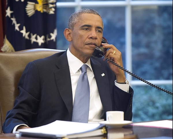 39. При совершении звонков президент обязан пользоваться защищенной телефонной линией 📞