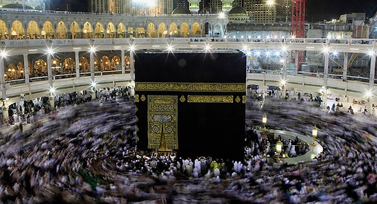 Diyanet İşleri'nin Zararı 3 Milyon TL: 17 Bin Kişi 'Kaçak' ya da 'Sahte' Kartla Umreye Gitmiş!