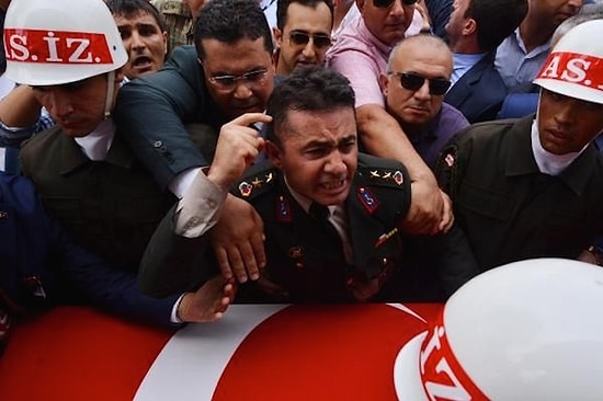 Bunu da Gördük: Kardeşi Şehit Düşen Eski Yarbay, Akşam Gazetesi Tarafından 'Terörist' İlan Edildi