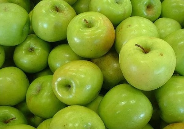 3. Сможете назвать сорт этих яблок?